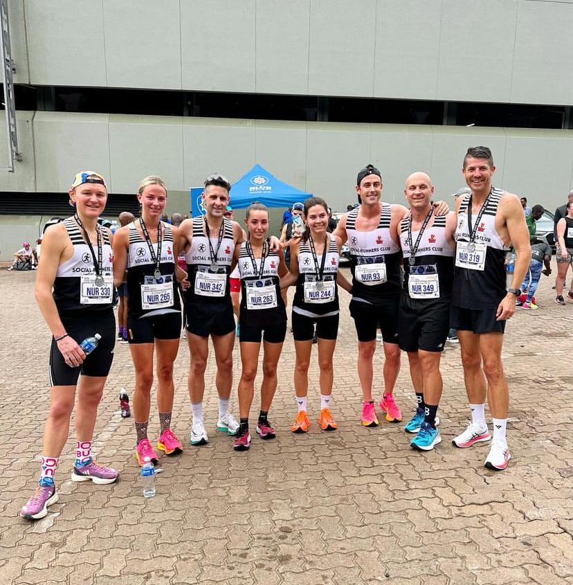 Mens & Ladies Seamless Laser Performance Vests