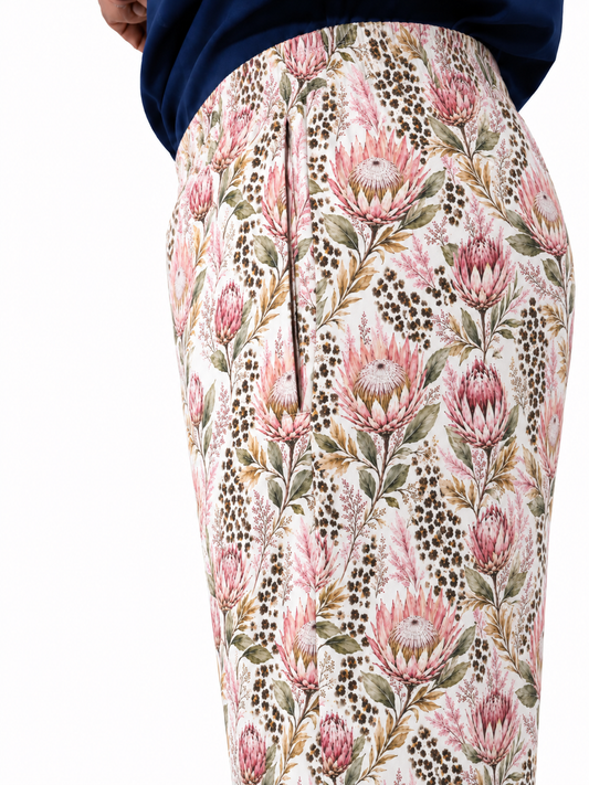Printed Lifestyle Scrub Pants – Protea Leopard (Unisex)