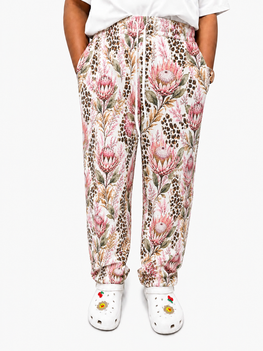 Printed Lifestyle Scrub Pants – Protea Leopard (Unisex)