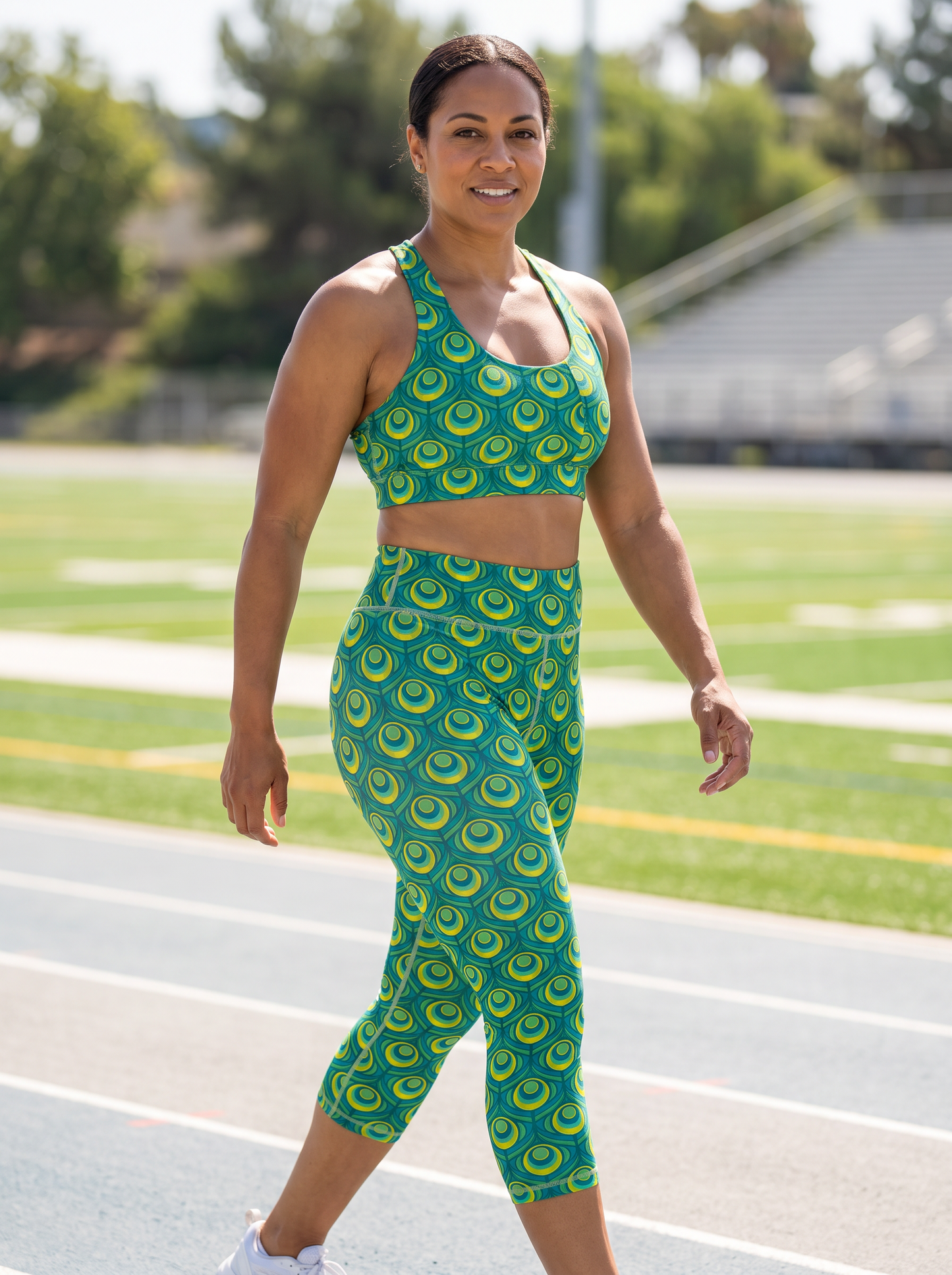 Women's High-Waisted Athleisure 3/4 Leggings – Green Peacock